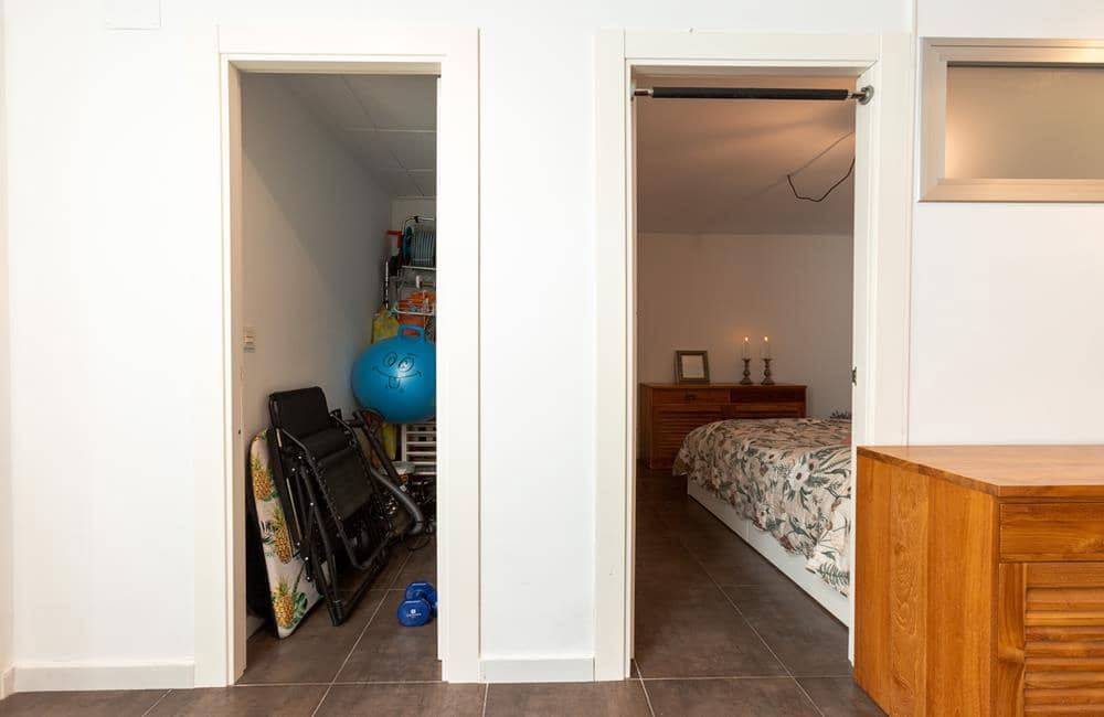5 soveværelse Villa til salg i Torrevieja med swimmingpool garage - € 475.000 (Ref: 10080035)