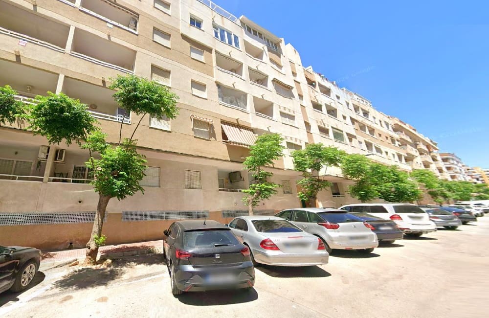 2 sypialnia Apartament na sprzedaż w Torrevieja z basenem - 134 000 € (Ref: 10082078)