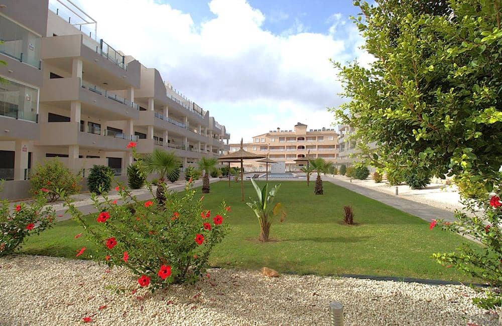 2 sovrum Takvåning till salu i Playa Flamenca med pool garage - 329 000 € (Ref: 10084950)