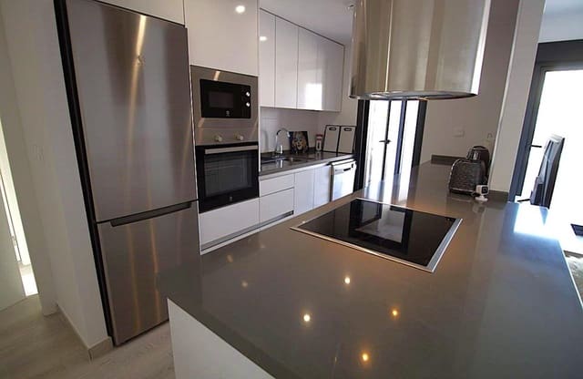 2 sovrum Takvåning till salu i Playa Flamenca, Orihuela med pool garage - 329 000 € (Ref: 10084950)