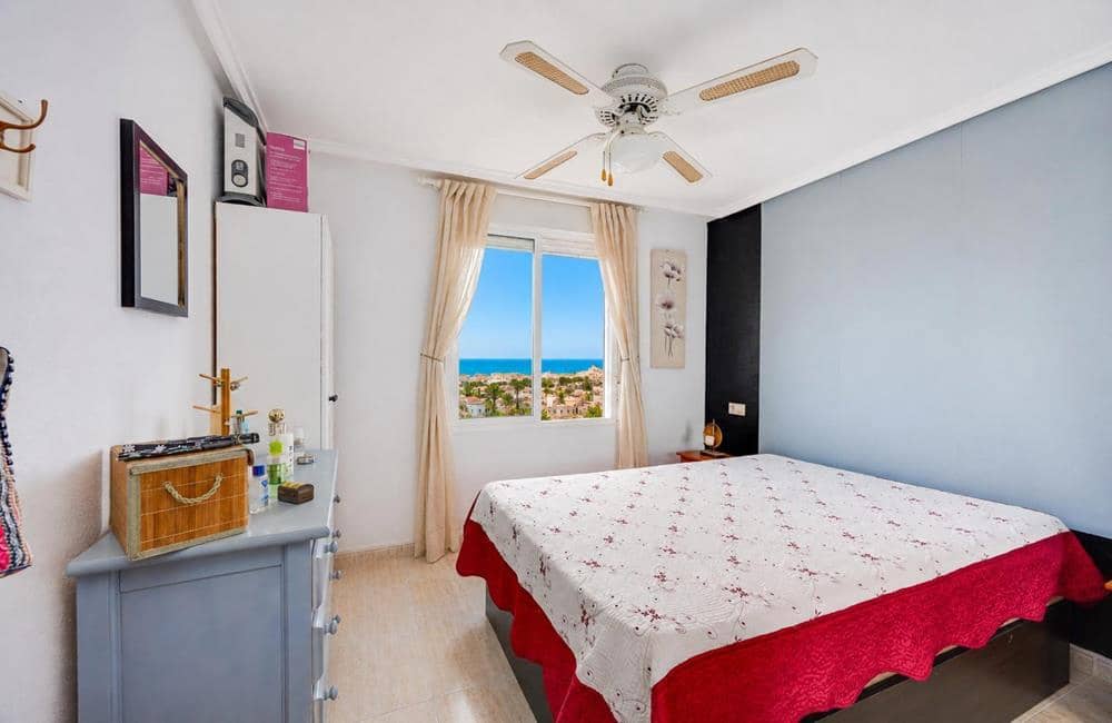 2 quarto Apartamento para venda em Torrevieja com piscina garagem - 164 995 € (Ref: 10088409)