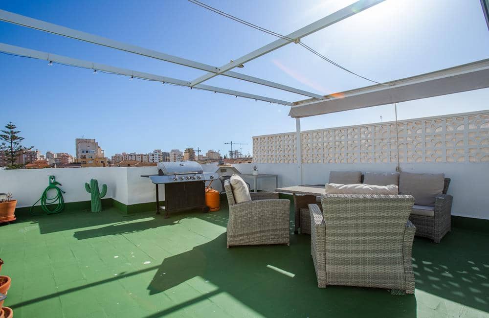 Apartamento de 2 habitaciones en Torrevieja en venta - 145.000 € (Ref: 10095451)