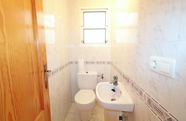2 soveværelse Lejlighed til salg i Las Piscinas Naturales, Torrevieja - € 154.500 (Ref: 10098758)