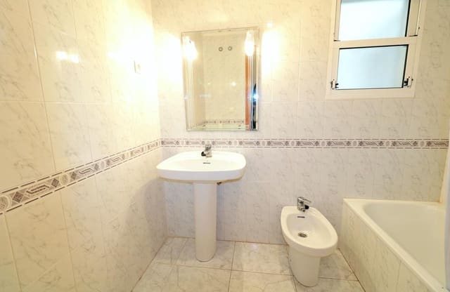 2 soveværelse Lejlighed til salg i Las Piscinas Naturales, Torrevieja - € 154.500 (Ref: 10098758)