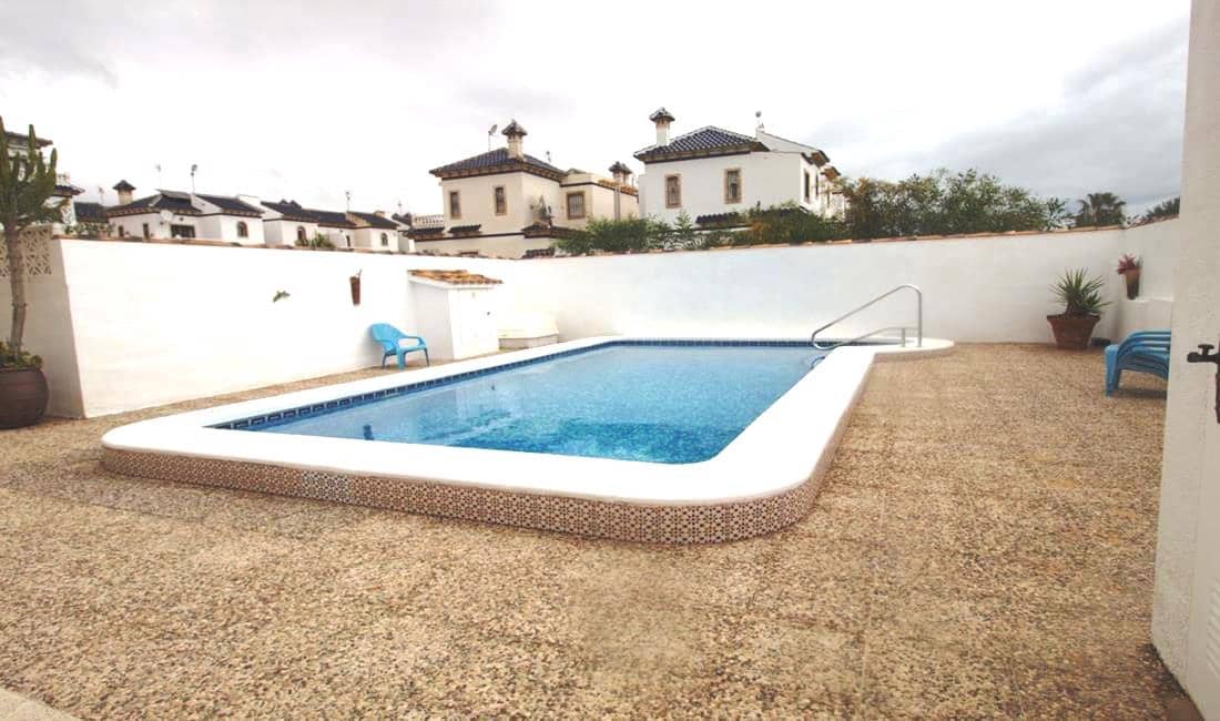 3 bedroom Townhouse for sale in La Florida with pool garage - € 199,000 (Ref: 10120502)