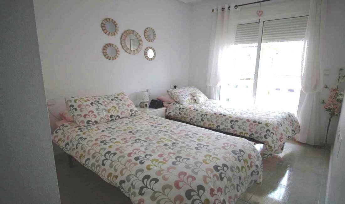 3 bedroom Townhouse for sale in La Florida with pool garage - € 199,000 (Ref: 10120502)