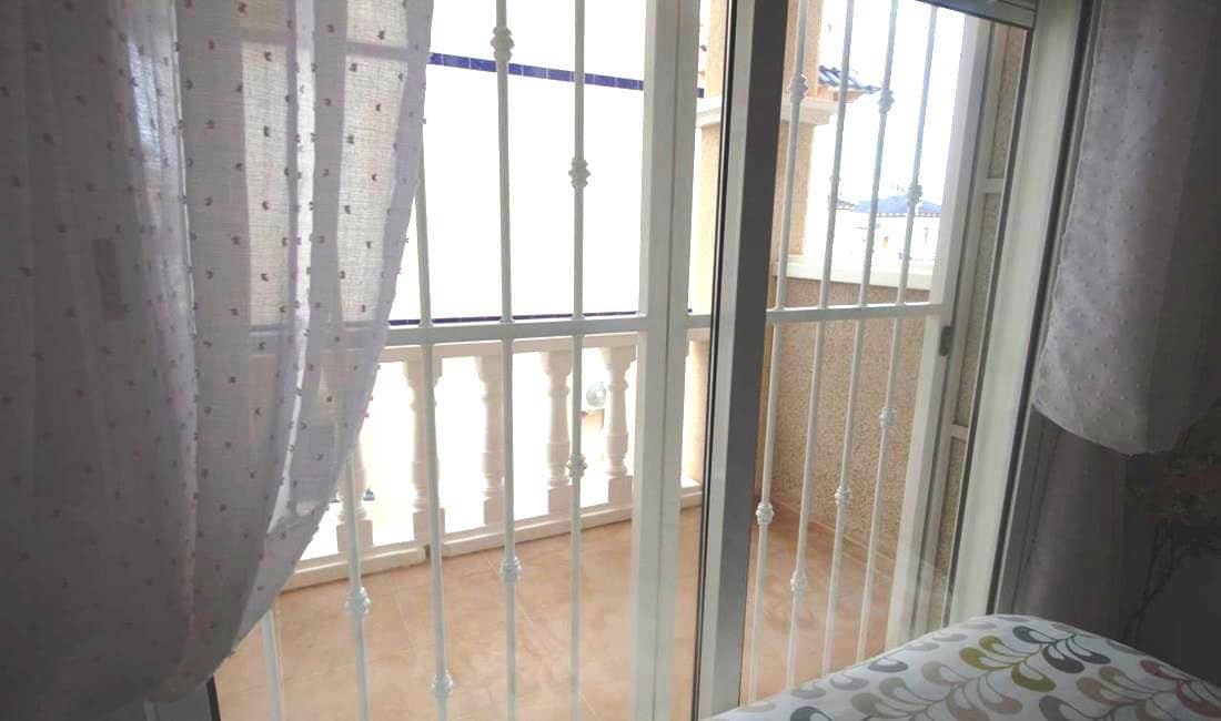 3 bedroom Townhouse for sale in La Florida with pool garage - € 199,000 (Ref: 10120502)