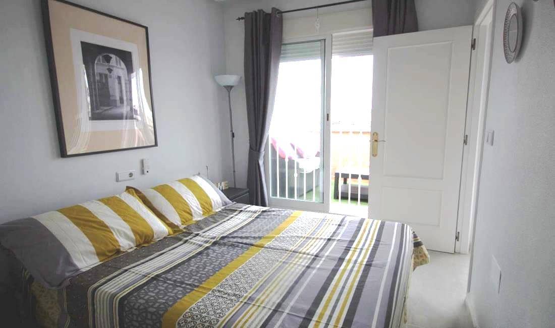 3 bedroom Townhouse for sale in La Florida with pool garage - € 199,000 (Ref: 10120502)