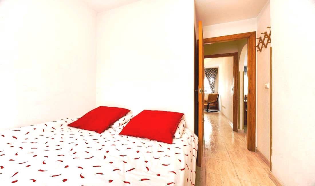 2 bedroom Apartment for sale in Torrevieja with pool - € 124,995 (Ref: 10130992)