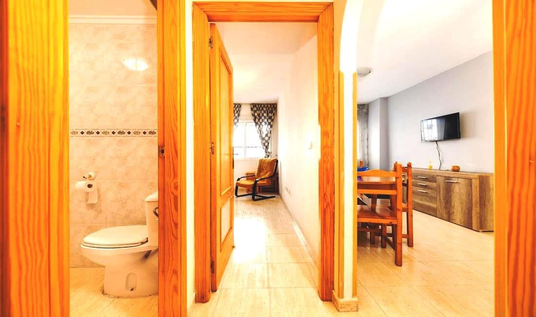 2 bedroom Apartment for sale in Torrevieja with pool - € 124,995 (Ref: 10130992)