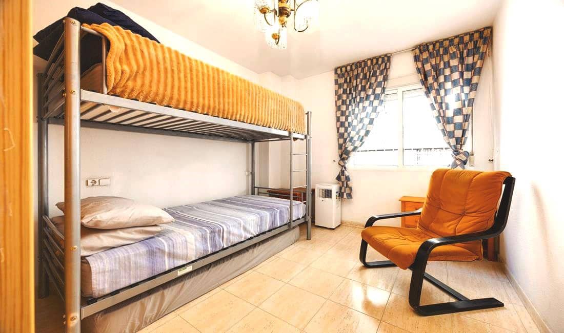 2 bedroom Apartment for sale in Torrevieja with pool - € 124,995 (Ref: 10130992)