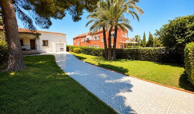 3 makuuhuone Paritalo myytävänä paikassa Los Balcones - Los Altos, Torrevieja mukana uima-altaan 
autotalli - 348 000 € (Ref: 10135199)