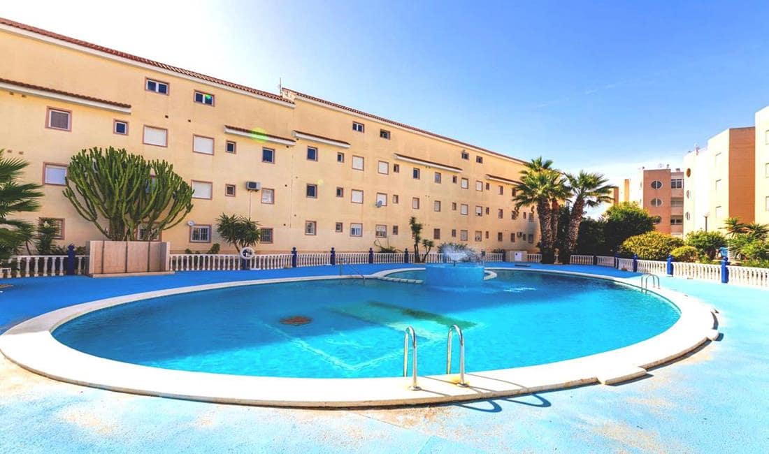 3 chambre Appartement à vendre à La Siesta avec piscine garage - 156 500 € (Ref: 10136500)