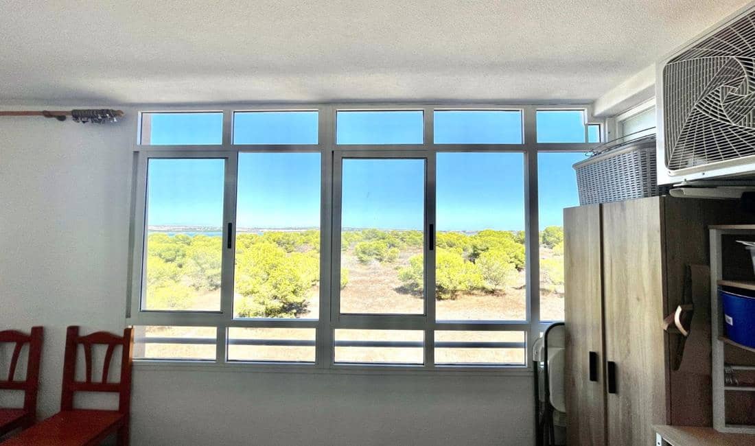 3 chambre Appartement à vendre à La Siesta avec piscine garage - 156 500 € (Ref: 10136500)