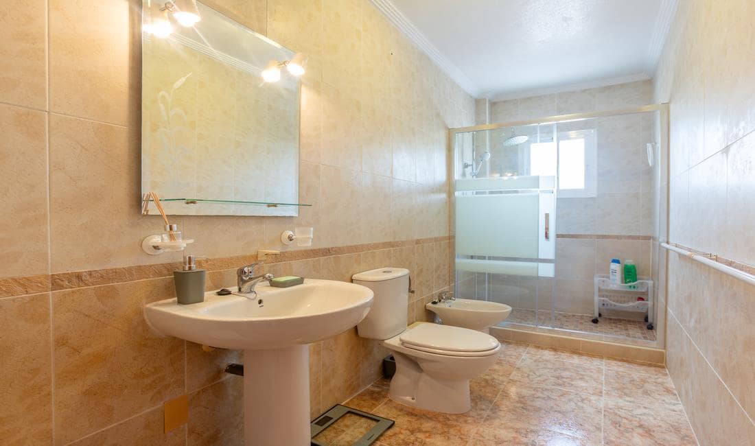 2 sovrum Hus till salu i La Florida med pool garage - 199 500 € (Ref: 10145361)