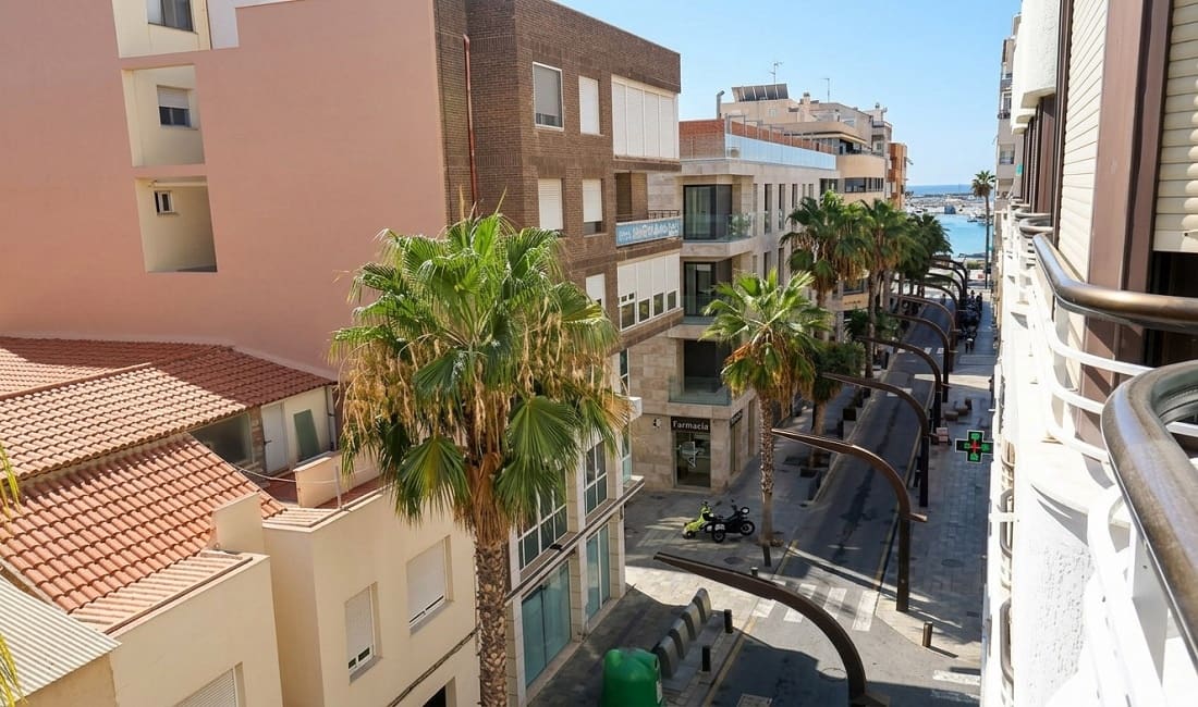 3 chambre Appartement à vendre à Torrevieja - 250 000 € (Ref: 10147483)