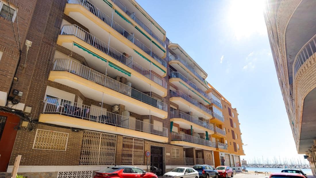 2 slaapkamer Strandappartement te koop in Torrevieja - € 204.995 (Ref: 10155761)