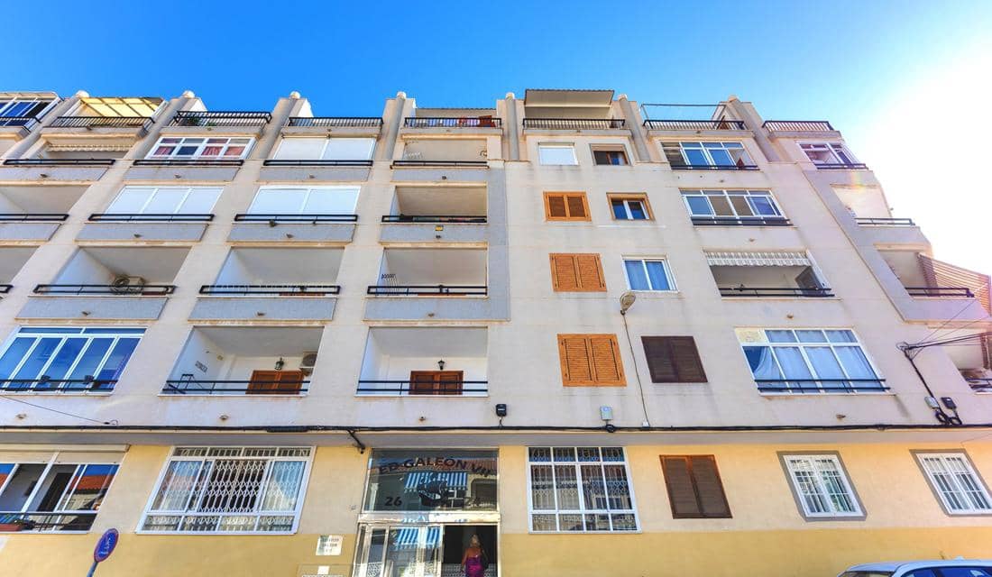 Apartamento de 1 habitación en Torrevieja en venta con piscina - 129.990 € (Ref: 10163492)
