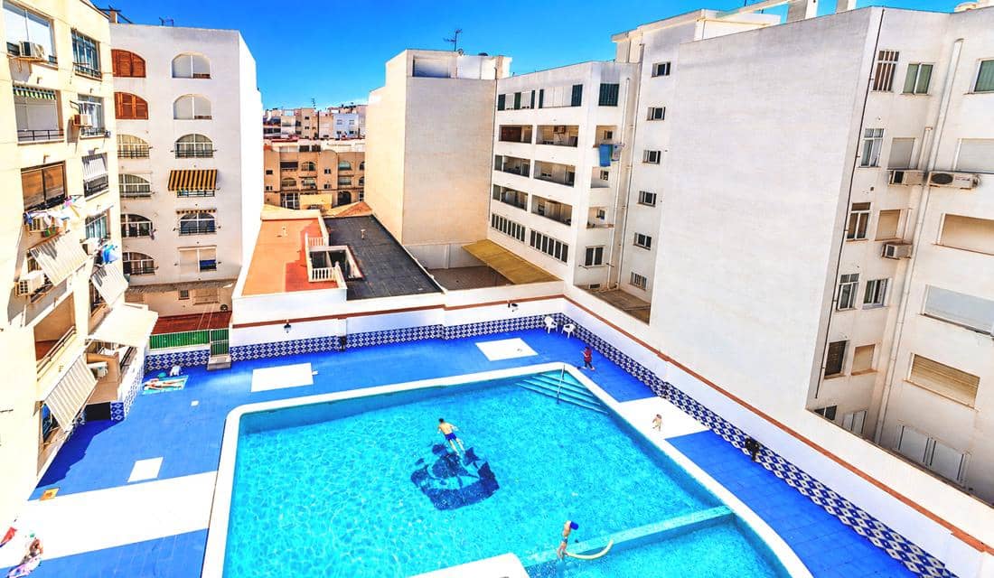 Apartamento de 1 habitación en Torrevieja en venta con piscina - 129.990 € (Ref: 10163492)