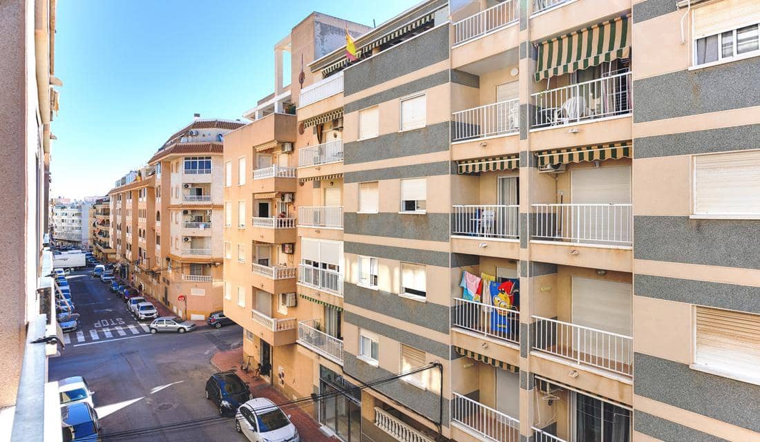 Apartamento de 1 habitación en Torrevieja en venta con piscina - 129.990 € (Ref: 10163492)