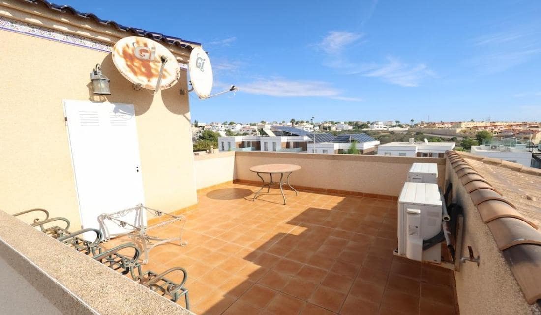 3 bedroom Villa for sale in La Florida with pool garage - € 360,000 (Ref: 10165633)