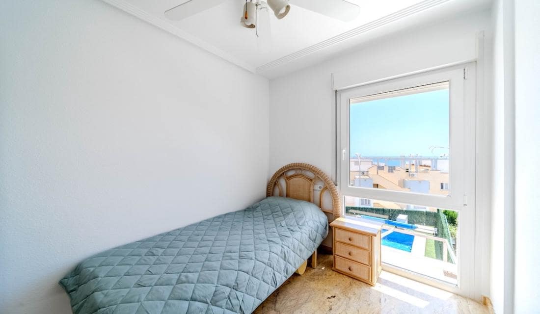 3 sovrum Radhus till salu i Campoamor med pool garage - 399 000 € (Ref: 10165868)
