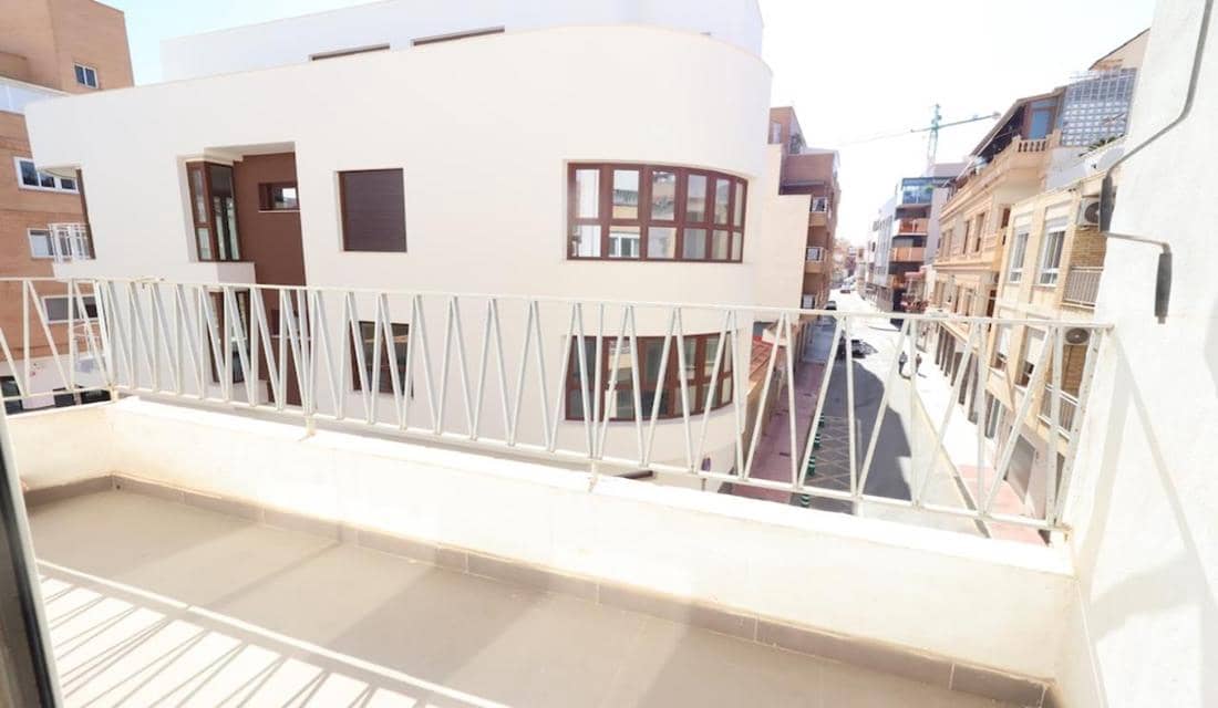 3 quarto Apartamento para venda em Torrevieja - 148 500 € (Ref: 10172905)
