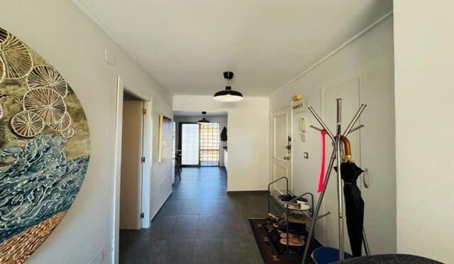 Apartamento de 3 habitaciones en Los Europeos, Torrevieja en venta con piscina garaje - 399.000 € (Ref: 10172906)