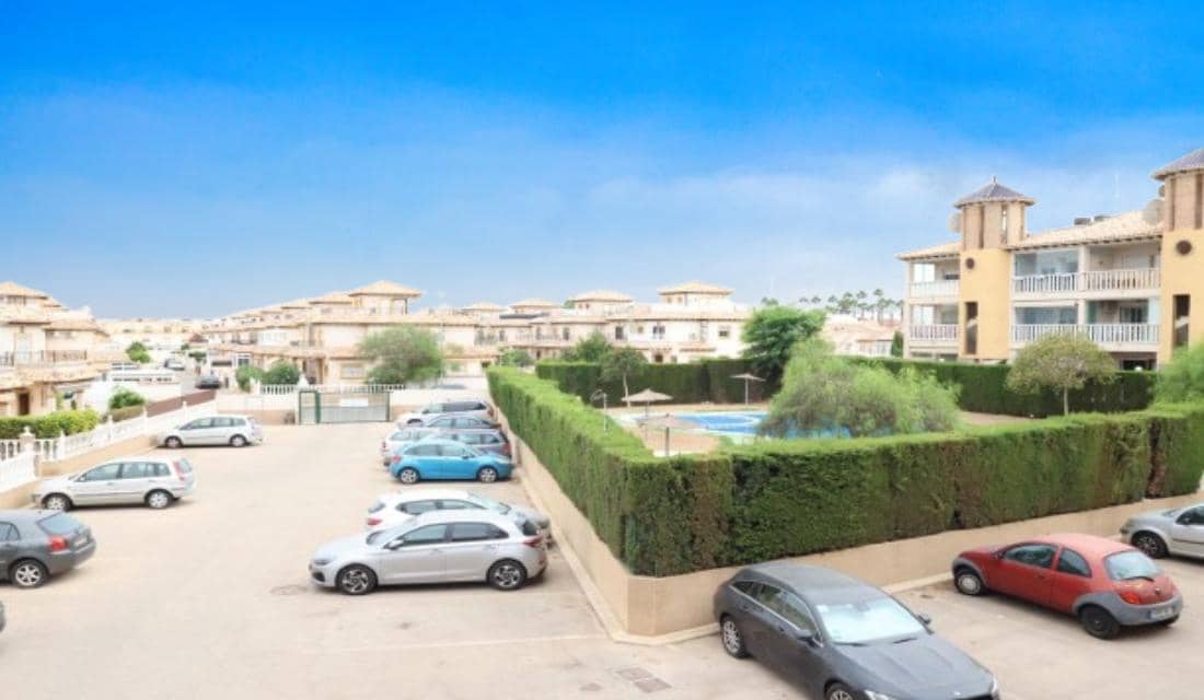 2 soverom Leilighet til salgs i La Zenia med svømmebasseng garasje - € 170 000 (Ref: 10174199)