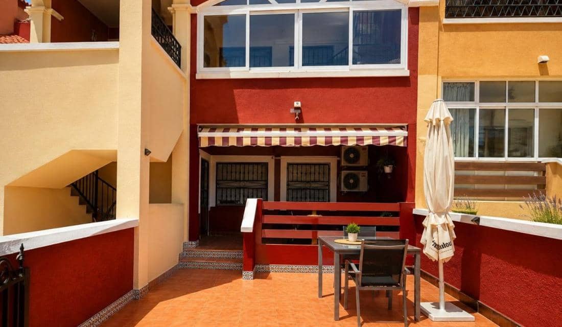 2 soverom Leilighet til salgs i Orihuela Costa med svømmebasseng garasje - € 170 000 (Ref: 10174252)