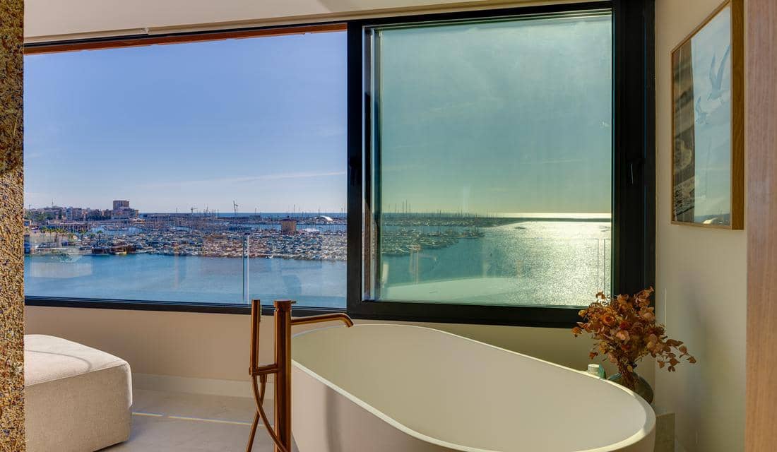 2 makuuhuone Huoneisto myytävänä paikassa Torrevieja mukana uima-altaan - 550 000 € (Ref: 10175709)