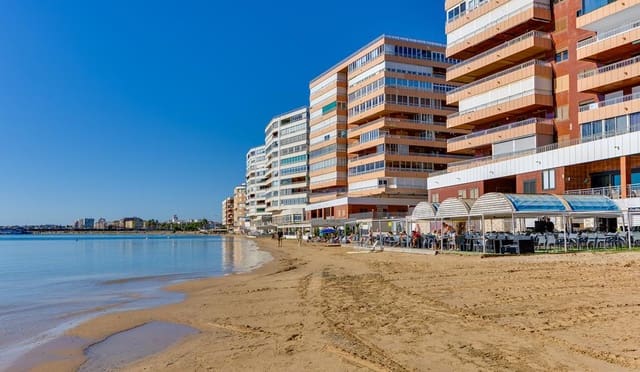 2 makuuhuone Huoneisto myytävänä paikassa Playa del Acequión, Torrevieja mukana uima-altaan - 550 000 € (Ref: 10175709)