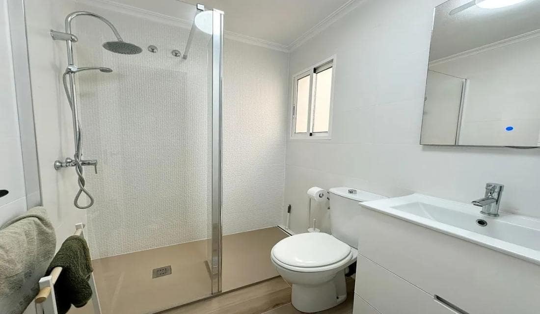 Casa de 3 habitaciones en Playa Flamenca en venta con piscina - 262.000 € (Ref: 10176108)