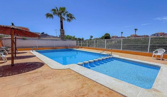 Casa de 3 habitaciones en Playa Flamenca, Orihuela en venta con piscina - 262.000 € (Ref: 10176108)