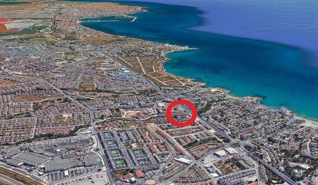 Casa de 3 habitaciones en Playa Flamenca, Orihuela en venta con piscina - 262.000 € (Ref: 10176108)