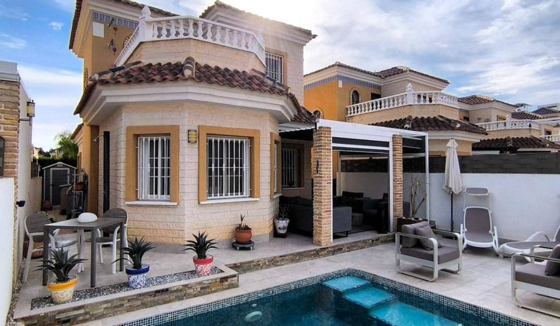 2 soverom Villa til salgs i El Raso med svømmebasseng garasje - € 275 000 (Ref: 10183869)