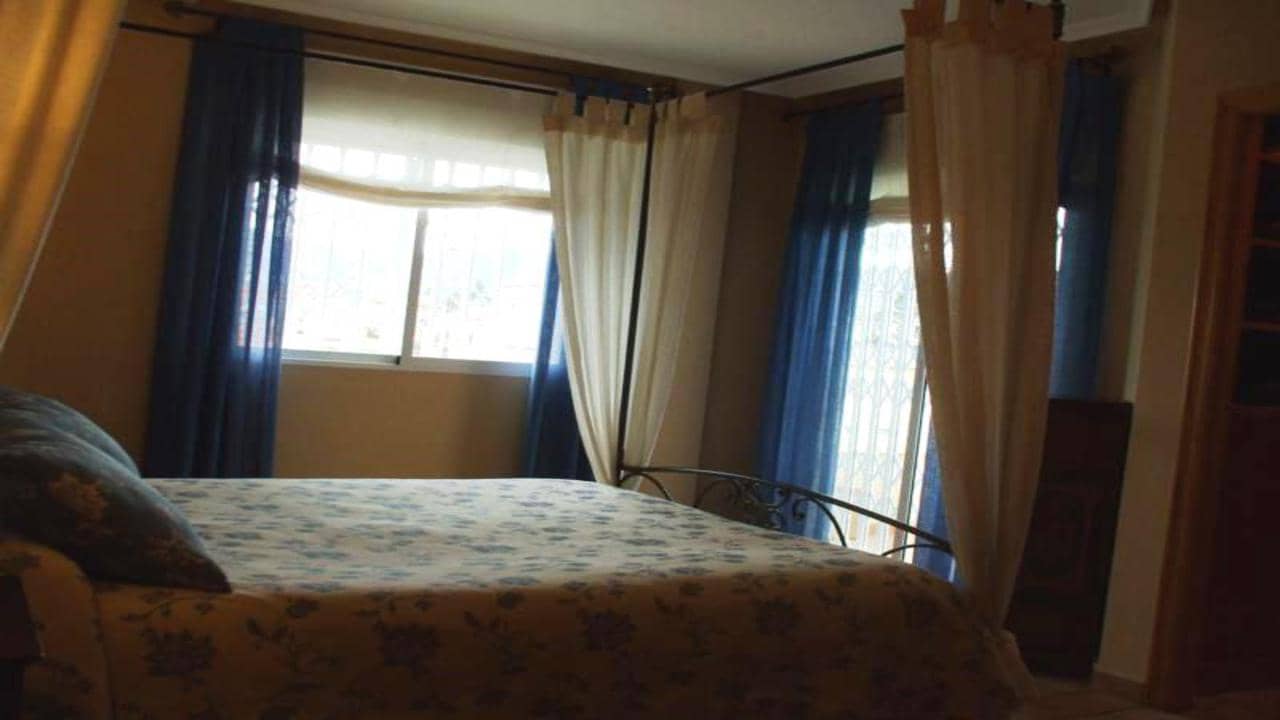 3 bedroom Villa for sale in Benferri with pool garage - € 199,995 (Ref: 3362060)