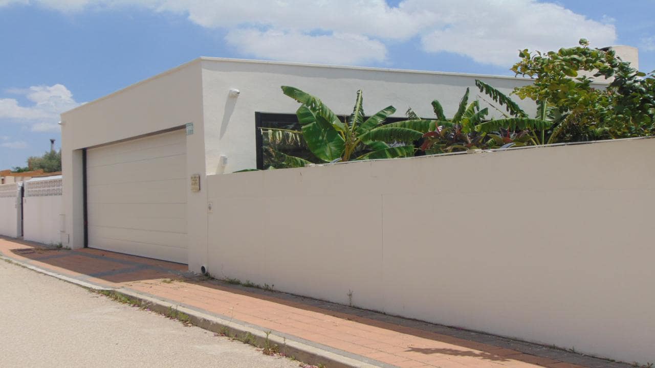 3 slaapkamer Villa te koop in Fortuna met zwembad garage - € 285.000 (Ref: 7626830)