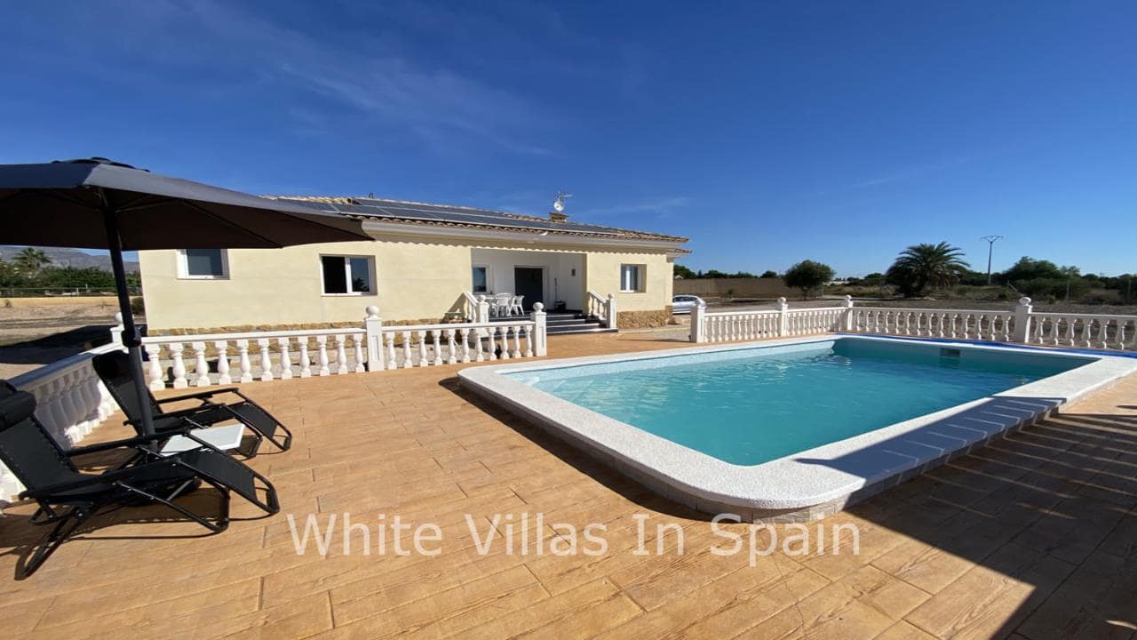 4 soveværelse Villa til salg i Crevillente / Crevillent med swimmingpool garage - € 299.995 (Ref: 7904892)