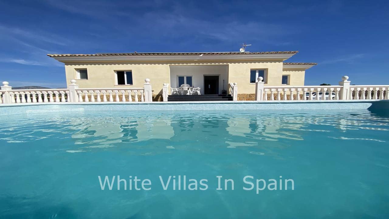 4 soveværelse Villa til salg i Crevillente / Crevillent med swimmingpool garage - € 299.995 (Ref: 7904892)