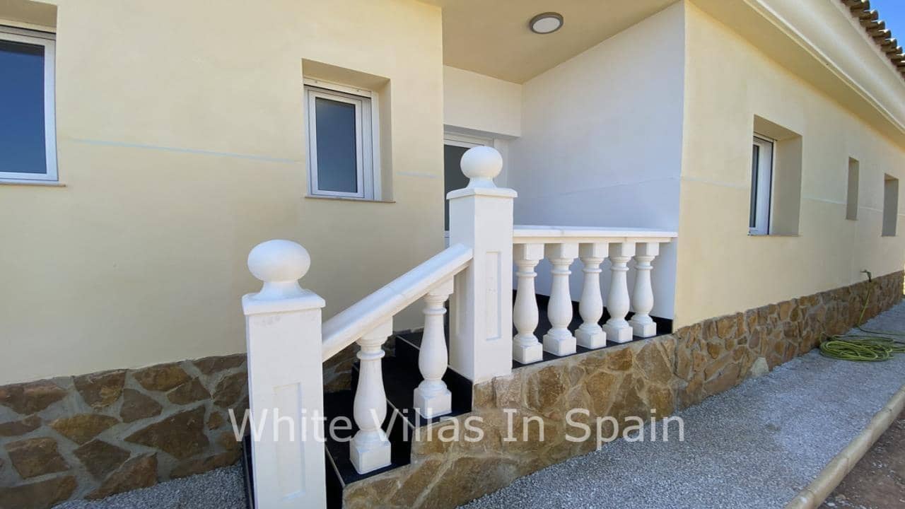 4 soveværelse Villa til salg i Crevillente / Crevillent med swimmingpool garage - € 299.995 (Ref: 7904892)