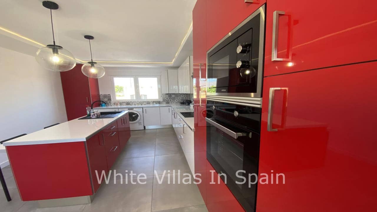 4 soveværelse Villa til salg i Crevillente / Crevillent med swimmingpool garage - € 299.995 (Ref: 7904892)