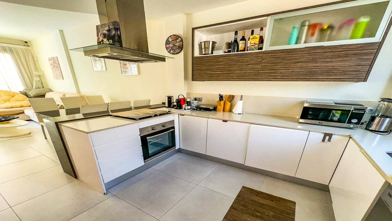 3 makuuhuone Huvila myytävänä paikassa Ciudad Quesada mukana uima-altaan 
autotalli - 334 999 € (Ref: 8480033)