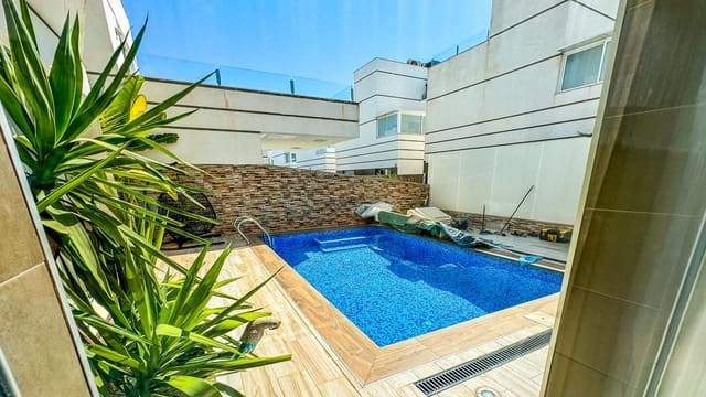 3 sypialnia Willa na sprzedaż w Ciudad Quesada, Rojales z basenem garażem - 334 999 € (Ref: 8480033)