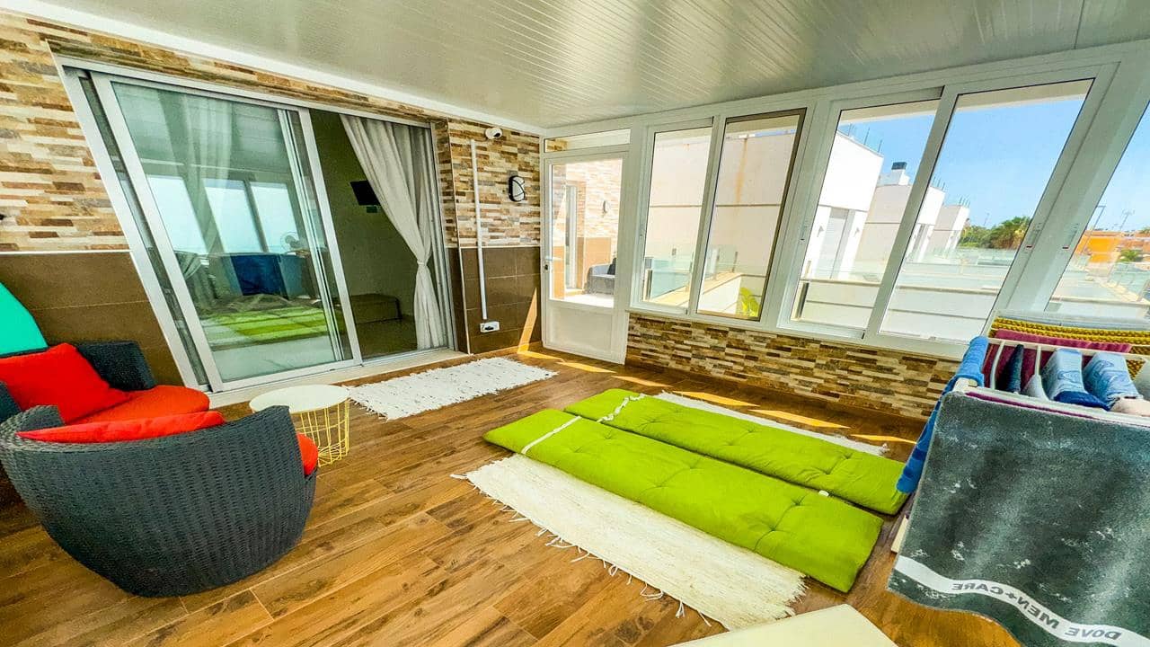 3 makuuhuone Huvila myytävänä paikassa Ciudad Quesada mukana uima-altaan 
autotalli - 334 999 € (Ref: 8480033)