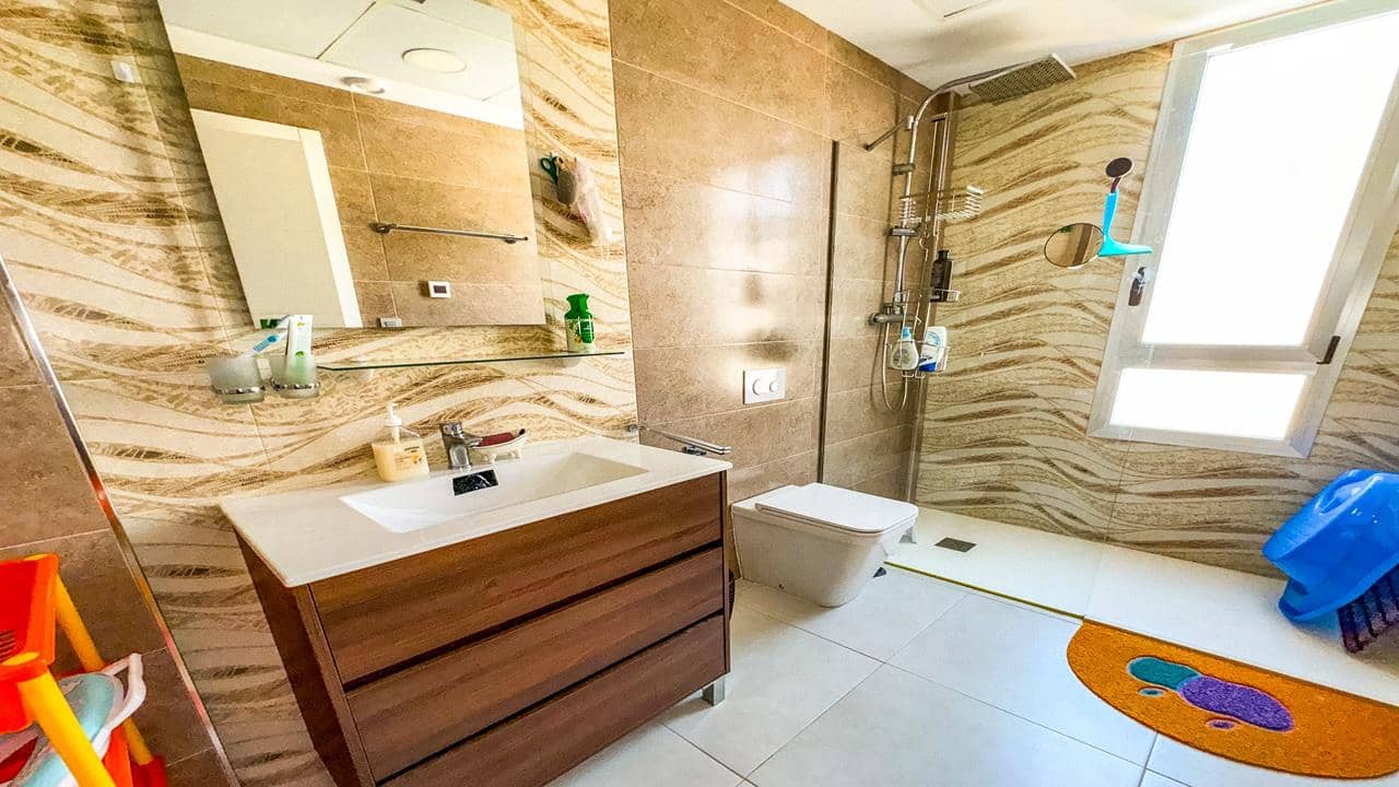 3 makuuhuone Huvila myytävänä paikassa Ciudad Quesada mukana uima-altaan 
autotalli - 334 999 € (Ref: 8480033)