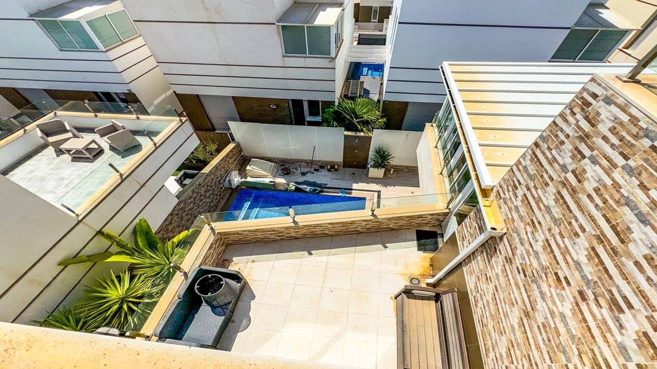 3 makuuhuone Huvila myytävänä paikassa Ciudad Quesada mukana uima-altaan 
autotalli - 334 999 € (Ref: 8480033)