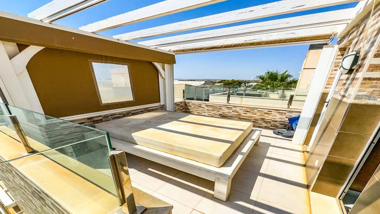 3 makuuhuone Huvila myytävänä paikassa Ciudad Quesada mukana uima-altaan 
autotalli - 334 999 € (Ref: 8480033)