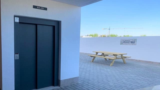 2 soverom Leilighet til salgs i Pilar de la Horadada med svømmebasseng garasje - € 259 900 (Ref: 8620713)