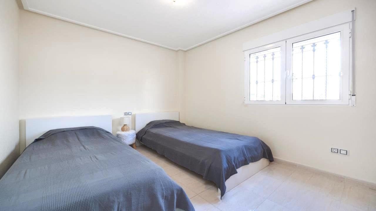 3 soveværelse Lejlighed til salg i Villamartin med swimmingpool garage - € 239.969 (Ref: 8690815)